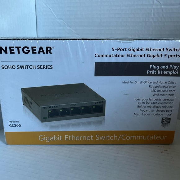 NETGEAR GS305 5-Port Gigabit Ethernet Switch - BRAND NEW FACTORY SEALED - Picture 1 of 6